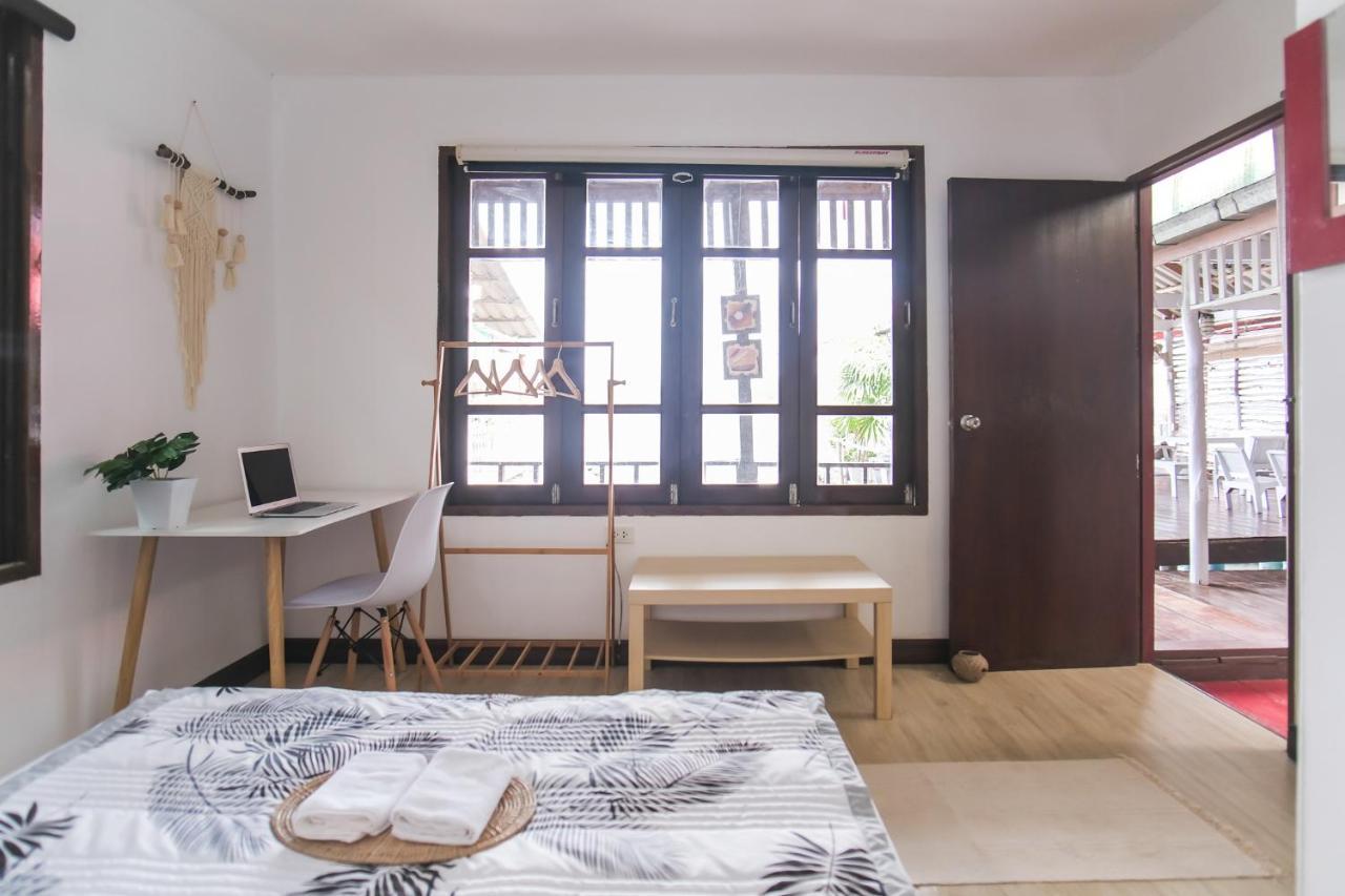 Boho Hostel Koh Lanta Exterior photo